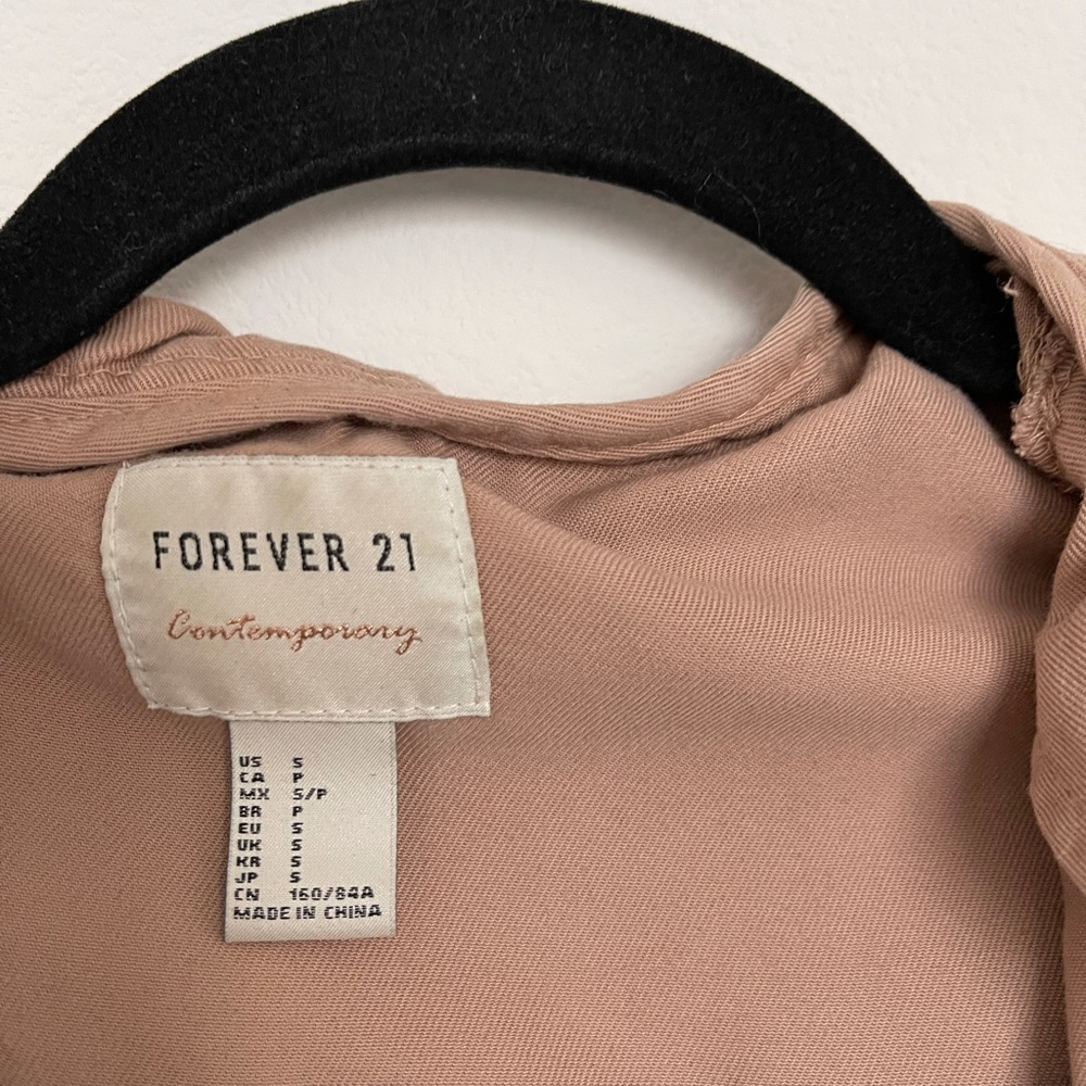 Pink Loose-Fitting Jacket - Picture 2 of 3